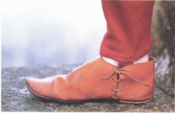 средневековая обувь