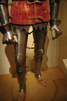латные ноги 14 век