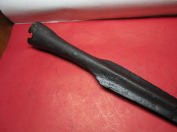Скифский наконечник копья с широким округлым ребром переходщим во втулку