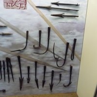 Охотнричьи дроики, наконечники стрел, рыболовные крюки
