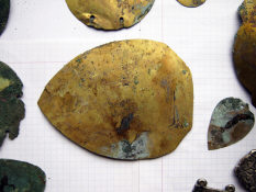 Позолоченный листообразный «фаллар» - украшение коня, 8-9 в. н. э. Хазарский каганат.