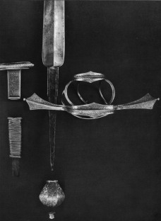 Типология крестовин и черенков рукояти мечей по Э.Окшотту