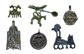 http://www.kulturologia.ru/files/u1834/amulet-slavs-rus.jpg