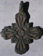 Крестик древнерусский фигурный, с эмалью в выемках 11-13 век