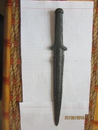 Киммерийский железный кинжал с бронзовой рукоятью