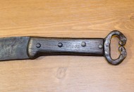 Древний железный коленчатый нож