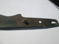 Заклепки на рукояти древнего бронзового ножа
