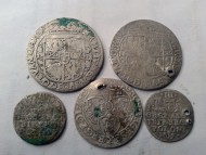 5 серебряных монет XVI века