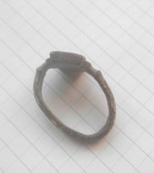 Перстень позолоченный с перегородчатой эмалью, 12-13 век