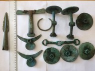 Набор Киммерийского воина, бронза: фаллары, удила, псалии, браслет, рукоять меча, наконечник копья