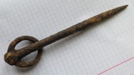 Средневековая однозубая вилка с кольцом