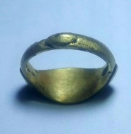 Золотоордынский перстень с имитацией надписи на арабском языке