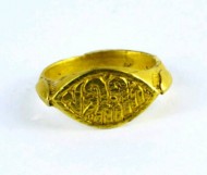 Золотоордынский перстень с имитацией надписи на арабском языке