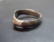 Золотоордынский серебряный перстень с арабесками на щитке