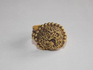 Древнерусский золотой перстень украшенный зернью