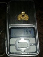 Золотая лунница украшенная зернью и камнем, вес: 3,94