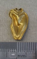 Золотая привеска в форме сердца, Черняховская культура