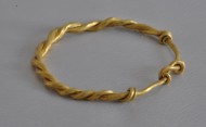 Витой золотой браслет Римского периода, 1-3 век н. э.