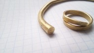Золотые браслет и накосник Пеньковской культуры