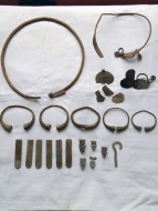 Клад серебряных славянских браслетов, и шейных гривен
