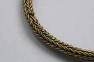 Золотое ожерелье со вставками граната, нач. н. э.