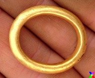 Золотое кольцо из клада викингов