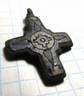 Древнерусский двусторонний бронзовый крестик с перегородчатыми эмалями