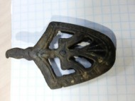 Древнерусский наконечник ножен с пикирующим соколом