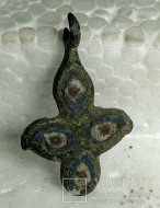 Крестик с перегородчатыми эмалями рисунок «перо павлина»