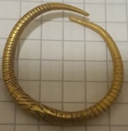 Золотое кольцо с узорчиками Гава-Голиградская культура