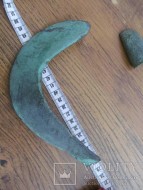 Серп культура Ноуа та мотыга-тесло рубежа 3-2 тис. до н.э.