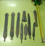 Клад ножей-кинжалов катакомбной культуры. (средний бронзовый век 25-20 вв. до н. э.)