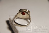 Перстень шляхтича с красным камнем. Геральдика
