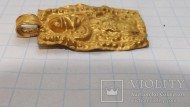 Золотая привеска ЧК с антропоморфным изображением