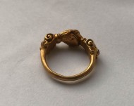 Перстень «Рукопожатие» вт. половины 16 - 17 века, золото