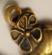 Античная золотая подвеска - Двуликий Янус
