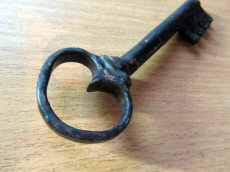 Ключ средневековый