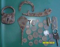 Ромбовидный наконечник татаро-монгольской стрелы, крисало и другие находки.