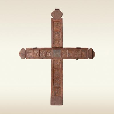 Большой деревянный крест. 16 век