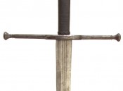 крестовина двуручного меча