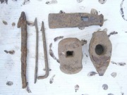 инструменты средневекового кузнеца и его продукция
