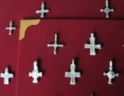 колекция крестиков и подвесок Киевской Руси