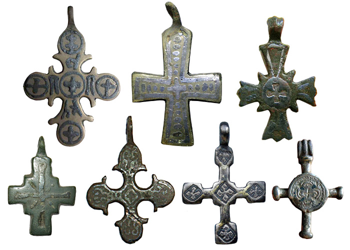 Древнерусские нательные кресты с чернью, XI-XIII вв