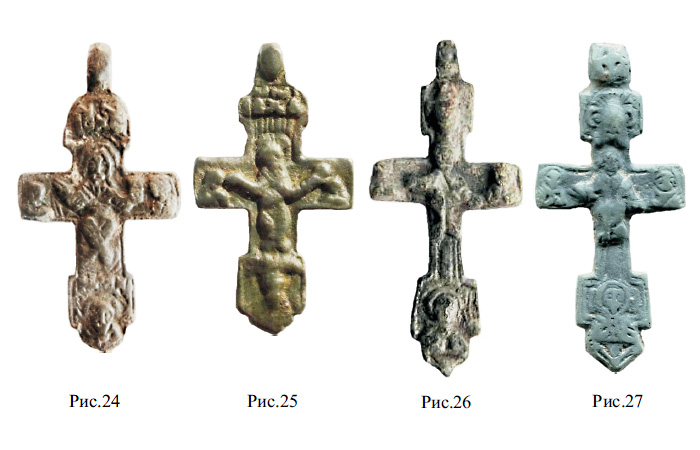 Нательные килевидные кресты XV-XVI вв c изображением Иисуса Христа на престоле
